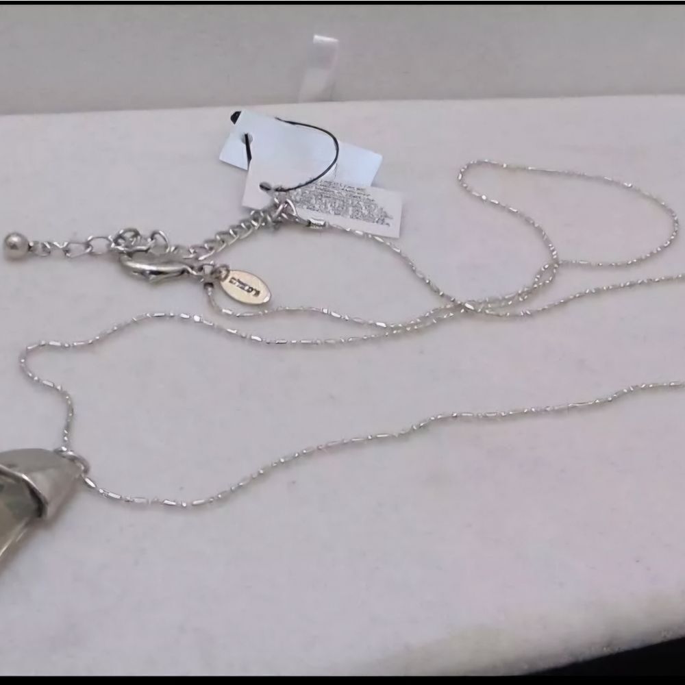 CHICO’S 36” Silver Tone Chain Smoky Grey CRYSTAL Pendant Necklace NWT - Picture 3 of 12